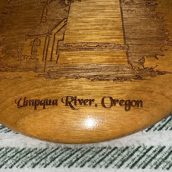 Umpqua River, Oregon 5” Myrtlewood Engraved Plaque by Steven Smith-Oregon Lights - Picture 2 of 8
